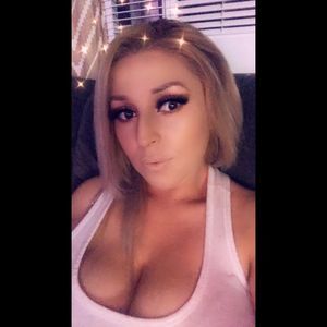 Meet your Posher, Cachetes